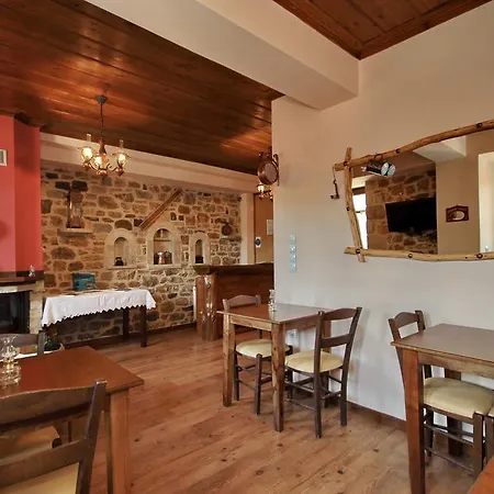 Thea Valtessinikou 3* Valtessiniko