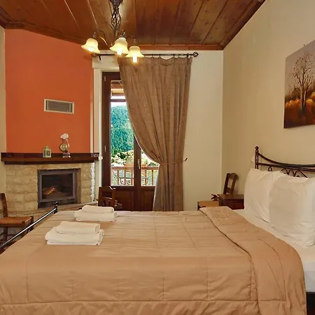 Affittacamere Thea Valtessinikou 3*