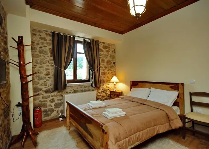 Thea Valtessinikou Gasthuis 3*