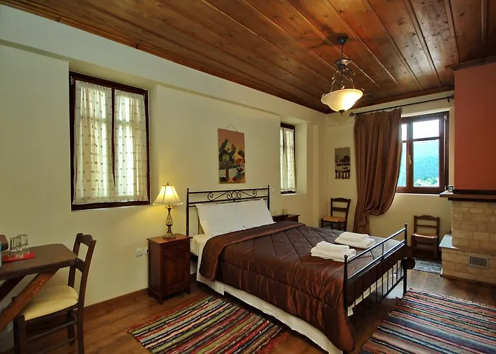 Thea Valtessinikou 3*