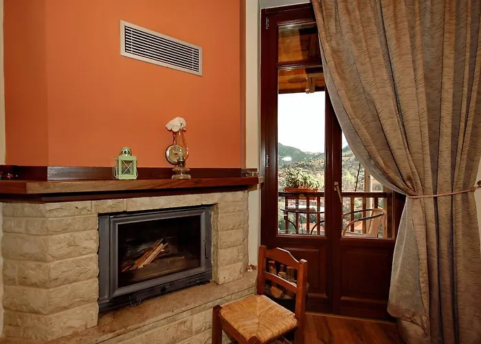 Thea Valtessinikou 3* Valtessiniko