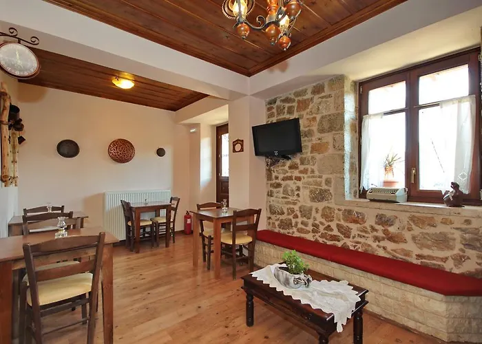 Thea Valtessinikou 3* Valtessiniko